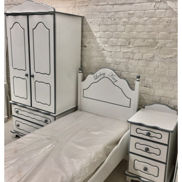 Bedroom Collection - 3 Pieces