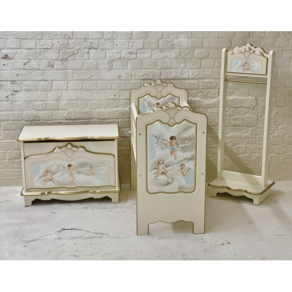 Cherub Artwork Crib With Rail & Toybox