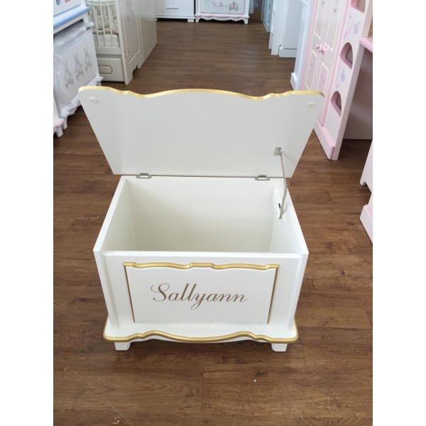 Toy Box In Off-White & Gold With Single Name