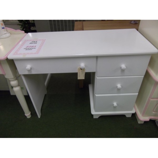 Desk Plain & Simple