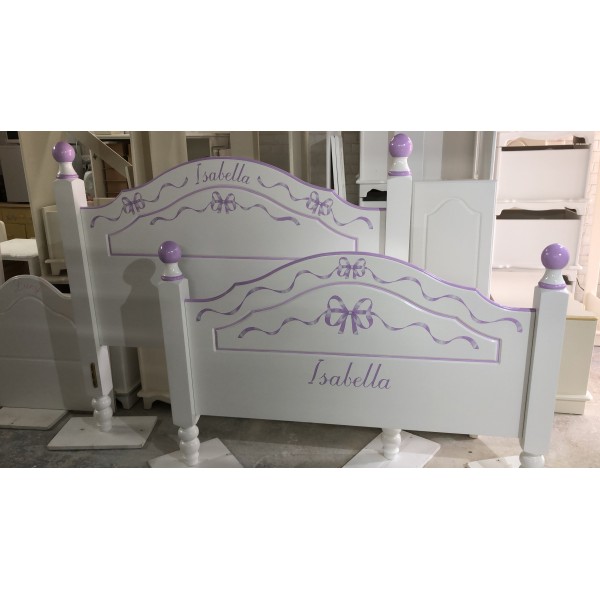 King Size Bed With Lilac Ribbons And Bows & Edging Colour