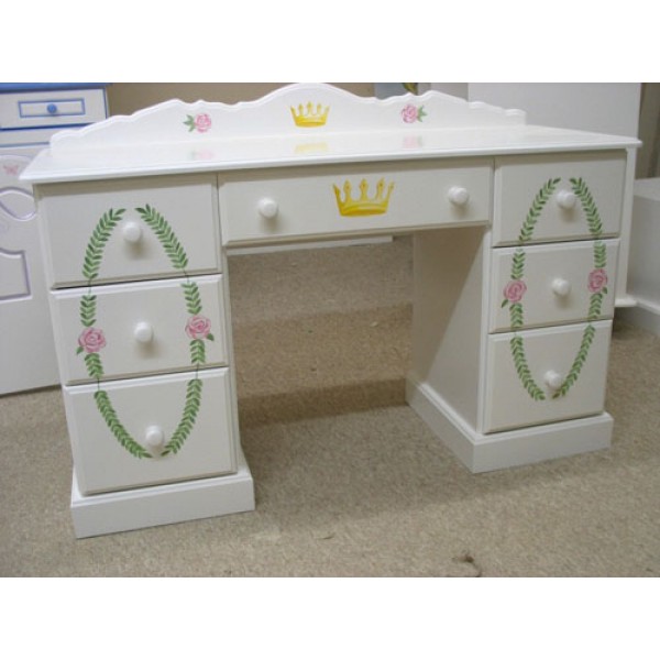 Her Majesty's Dressing Table
