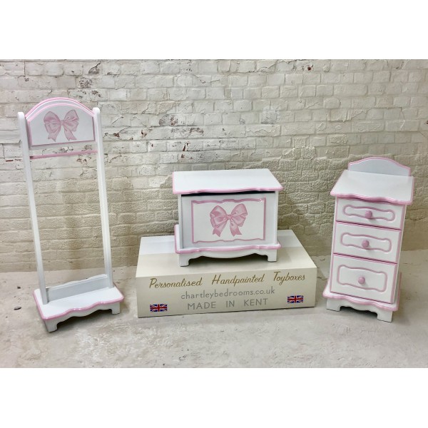 Magda Bow Set Toybox, Clothes Rail & Bedside Drawers