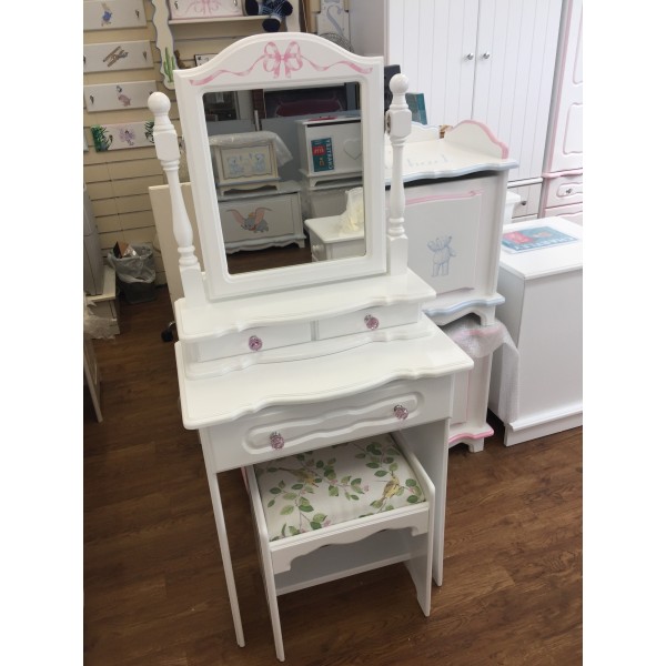 Dressing Table For Chalets And Small Spaces