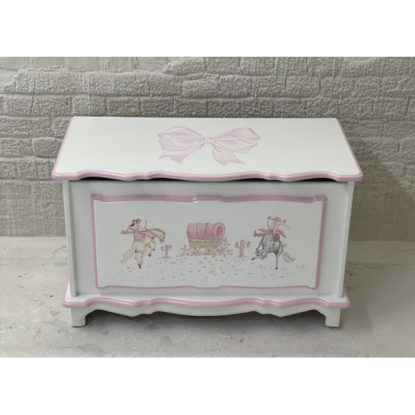 Pink Cow Girls Toybox With Pink Bow On The Lid
