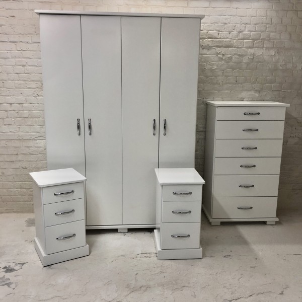 RELOVED Teenage Or Adults 4 Piece Bedroom Set